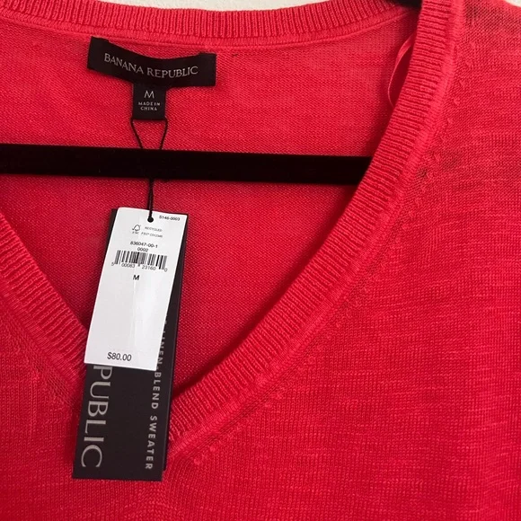 BANANA Republic Linen Blend V Neck Sweater, Size M, NWT - Picture 2 of 3